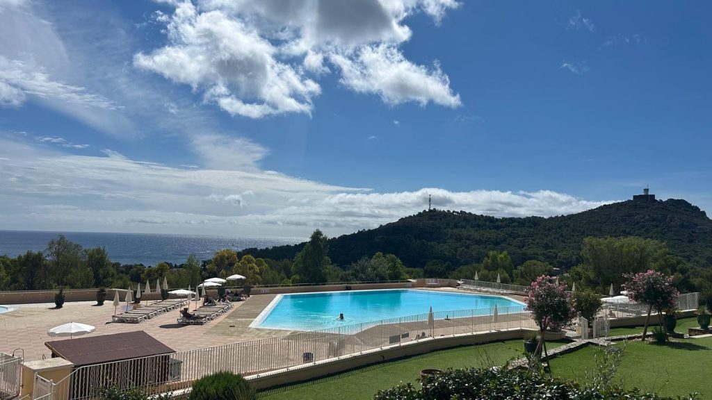 piscine hameau 5