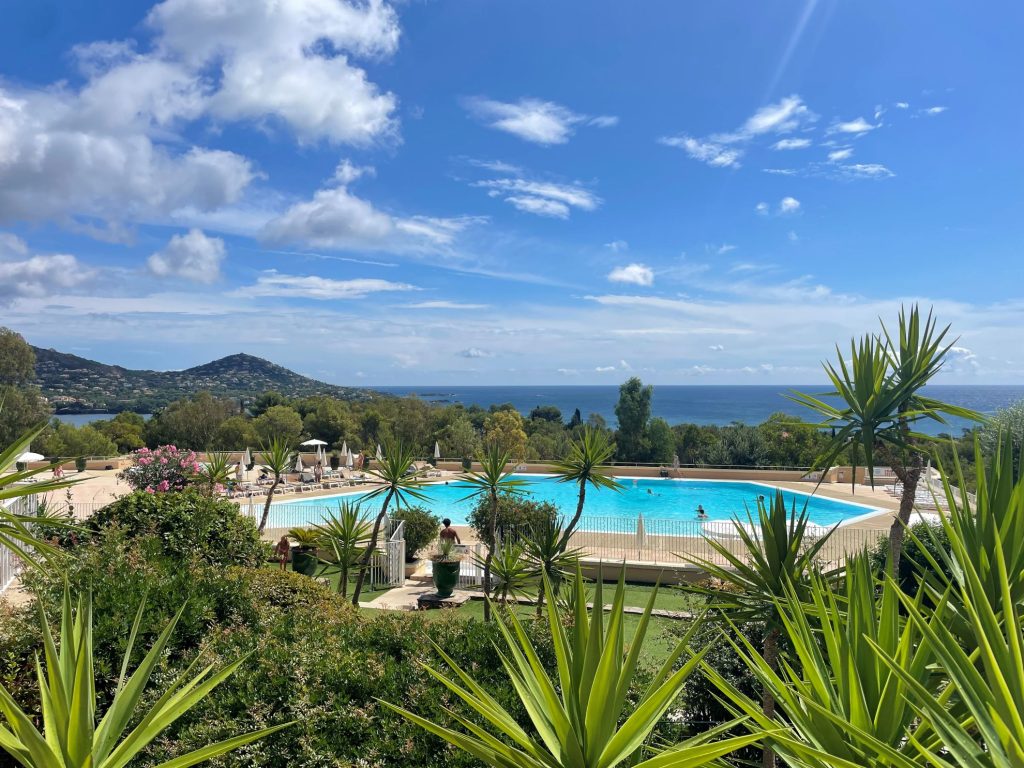 piscine hameau 6